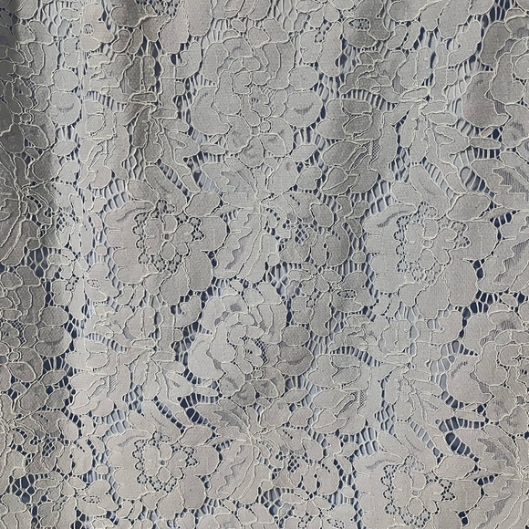 Elegant Lace Dress in Light Blue - Picture 4 of 4